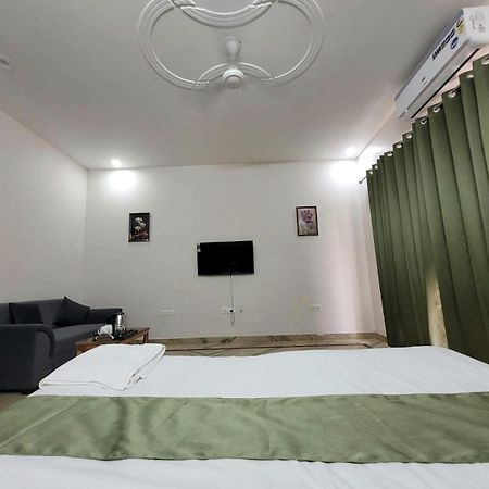 Raj Residency Stay Gurgaon Exterior photo